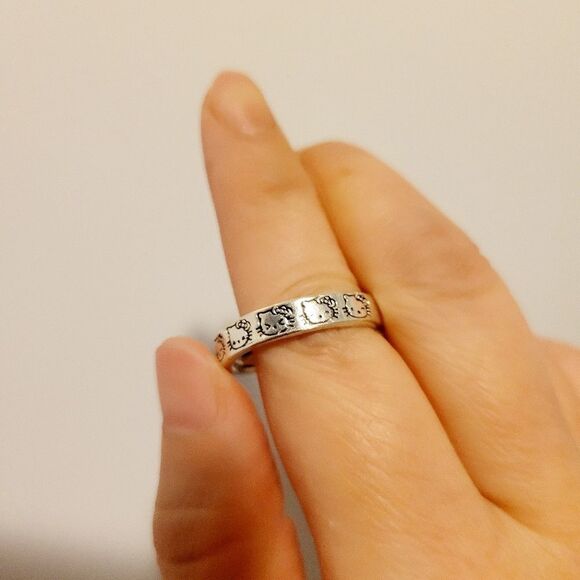 Brand new Hello Kitty rings 925 silver - Picture 2 of 4